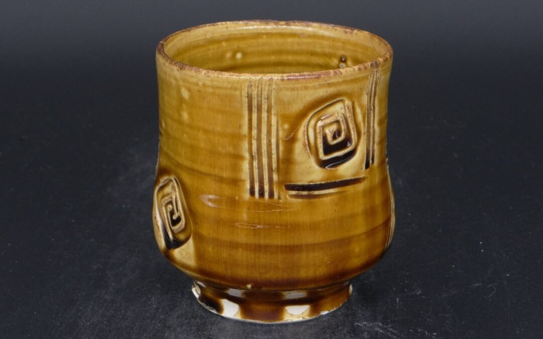 How to Choose the Perfect Handmade Mug, Vase, or Bowl for Your Space